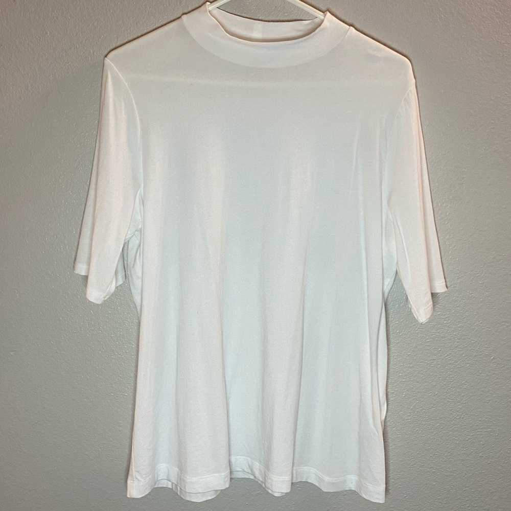 Banana Republic Timeless Mock Turtleneck tee- Size L